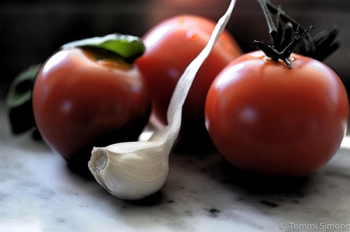Garlic%20and%20Tomato (large view)