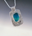 P940%20-%20Blue%2Fgreen%20flash%20glass%20pendant (thumbnail)