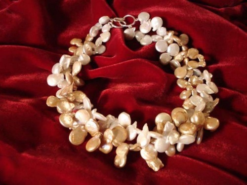 Jewelry-Necklaces-August