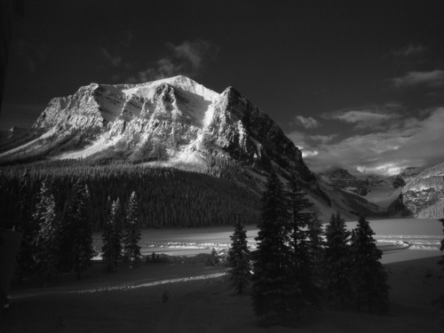 Photography-Landscape-Spring Snow At Lake Louise