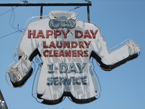 Photography-Advertising-Happy Day Laundry