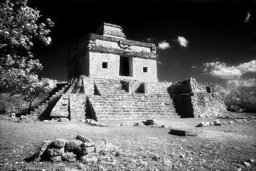 Photography-Architecture-Temple of the Seven Dolls, Dzibilichultan