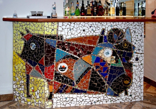 Mosaic-The Bull, Bar Table