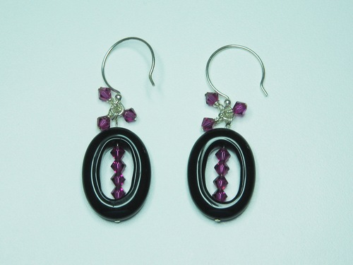 Jewelry-Black Onyx & crystal earrings � E5015