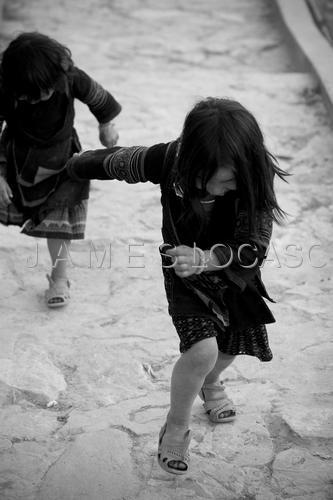 Photography-Black Hmong Children, Sapa Vietnam