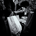 shopping%20bags%2C%20new%20york%20city%202008 (thumbnail)
