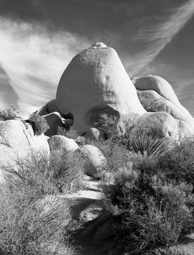 Photography-Landscape-Skull Rock, Joshua Tree National Park r00-123-12
