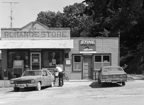 Photography-Store, Romance, Wisconsin 1988-0604