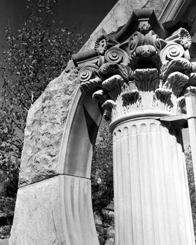 Photography-r07-1014a-03 Detail, stone mill gate