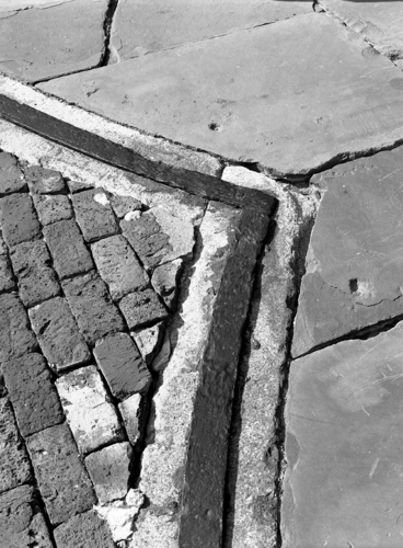 Photography-Architecture-r09-0218-47 Gun pivot rail, Fort Sumter, Charleston, South Carolina
