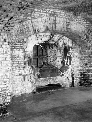Photography-Architecture-r09-0218-50 Gun emplacement, Fort Sumter, Charleston, South Carolina