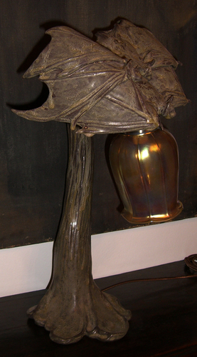 Bats lamp