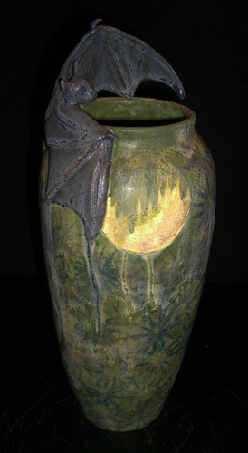 Bat vase
