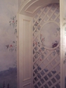 Powder%20room%20mural%20with%20painted%20trellis (thumbnail)