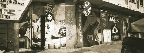 2001 (thumbnail)