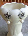Thai%20Silver%20Flower%20earwires%20%26%20White%20Mother-of-Pearls%20 (thumbnail)