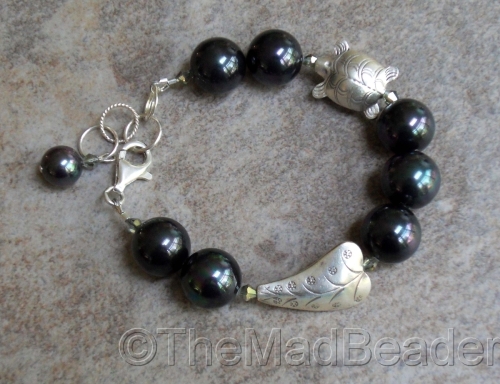 Black%20Mother%20of%20Pearls%20with%20Hill%20Tribe%20Silver (large view)