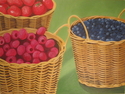 Berries%20in%20Wicker (thumbnail)