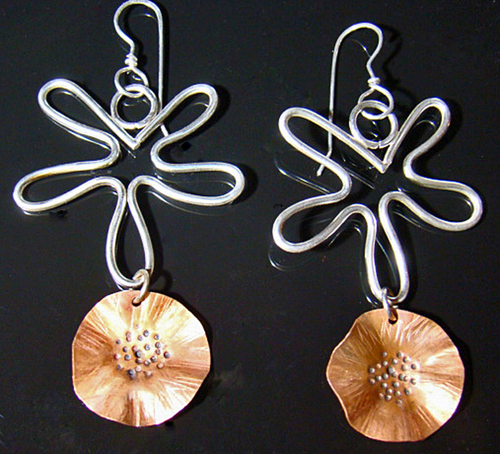 %23243E%20-Organic%20flower%20Earrings (large view)
