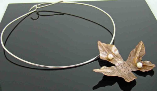 Leaf%20pendant (thumbnail)