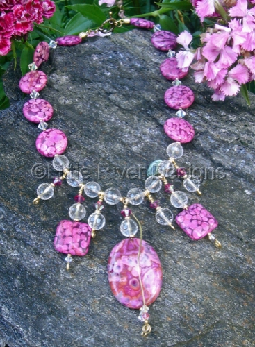 Pink%20Lace%20Necklace%20 (large view)