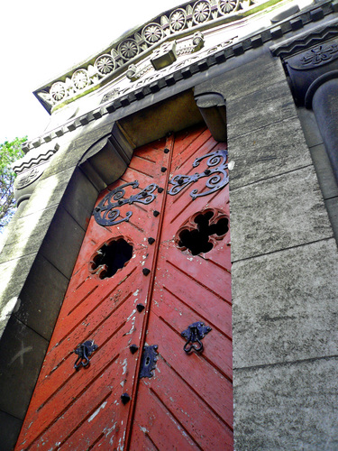Photography-The Red Door of Prosperity
