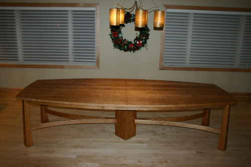 Wood-cherry dining table