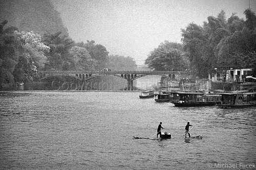 Floating%20Hawkers%2C%20Yang%20Shuo (large view)