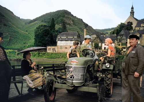 Photography-Photojournalism-European images of the 1950's