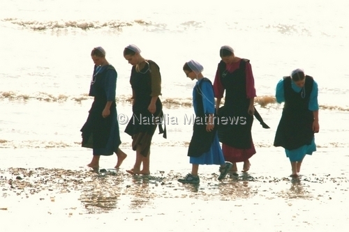 Amish girls