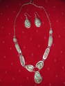 TURQUOISE NECKLACE & EARRING SET