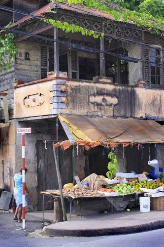 Photography-Photojournalism-Haunted shop