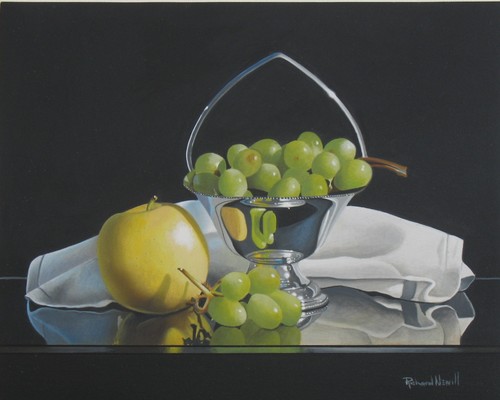 Apple with Green Grapes