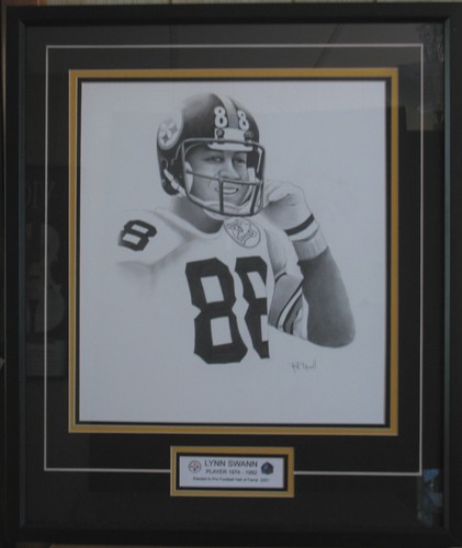 LYNN SWANN