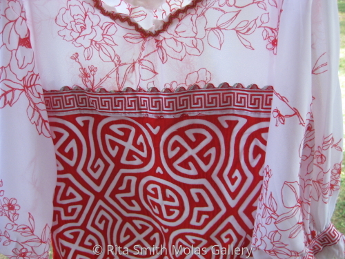 Beautiful%20Kuna%20Blouse%20Nasis%20Mor%20Maracas%20Rattle%20Mola%20San%20Blas%20Panama%20%23780 (large view)