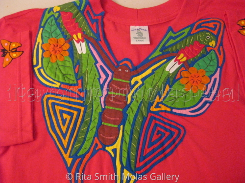 Butterfly%20Shape%20with%20two%20beautiful%20bird%20Mola%20T-shirt%20San%20Blas%20Panama%20%23715 (large view)