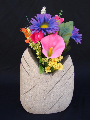 Sculpture%20River%20Rock%20Vase (large view)