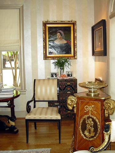 Decorative-Pearl damask striped walls