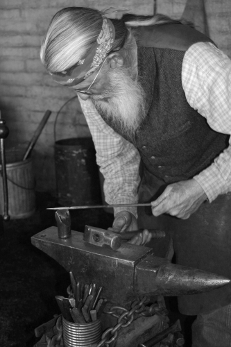 Balcksmith%2C%20Las%20Cruses%2C%20New%20Mexico (large view)