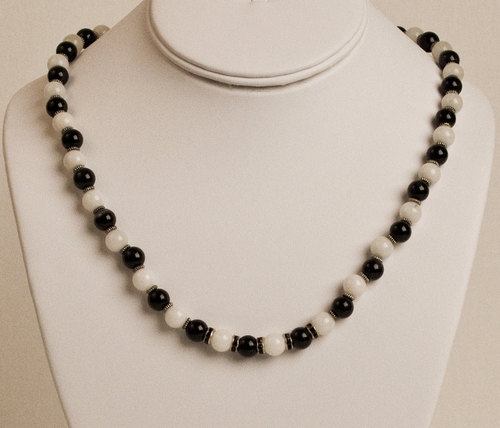 Jewelry-Necklaces-White Marble and Black Sardonyx Necklace