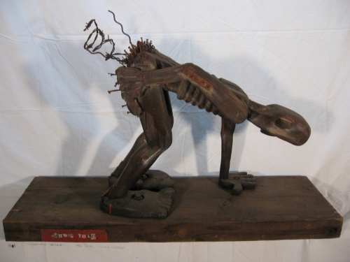 Sculpture-Wood-cancer hole