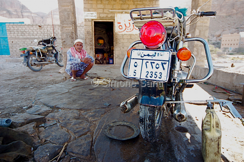 Photography-Local gas station, Wadi Dwaan