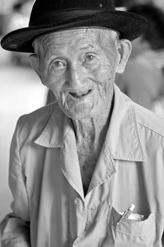 Photography-Old Man, Binh Tay Market, Saigon