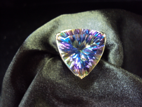 14kt white gold  mystic topaz ring