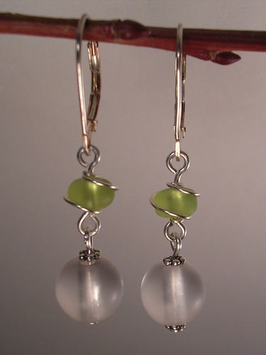 Twist%20of%20lime%20Silver%20earrings (large view)