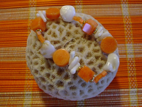 Red%20Adventurine%20and%20Shells%20Bracelet (large view)