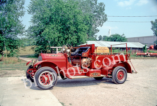 1913 Soda Acid Fire Truck